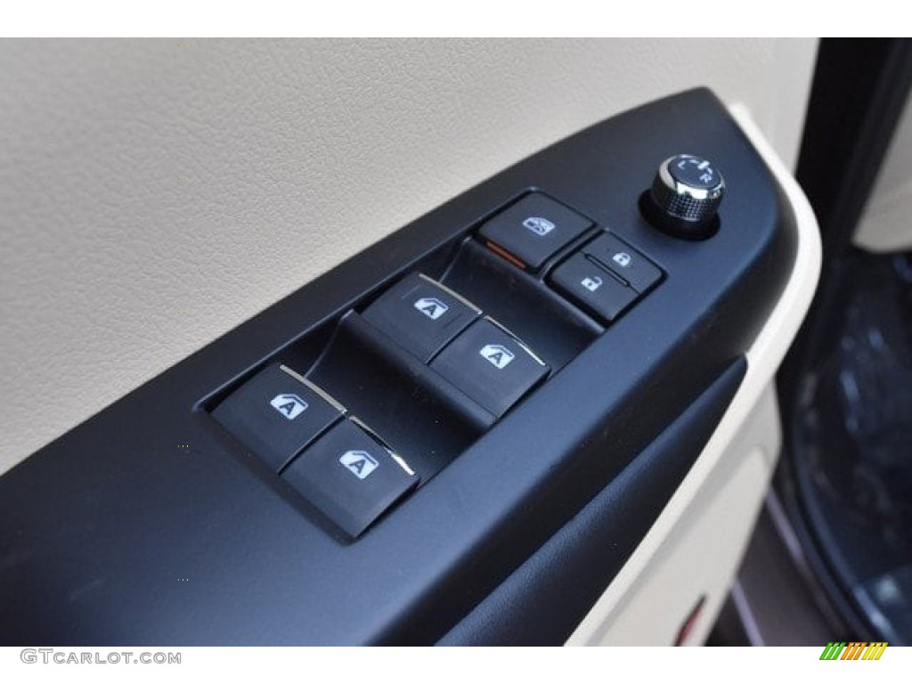 2019 Toyota Highlander Limited AWD Controls Photo #129526772