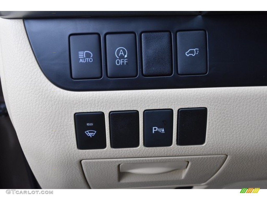 2019 Toyota Highlander Limited AWD Controls Photo #129526817