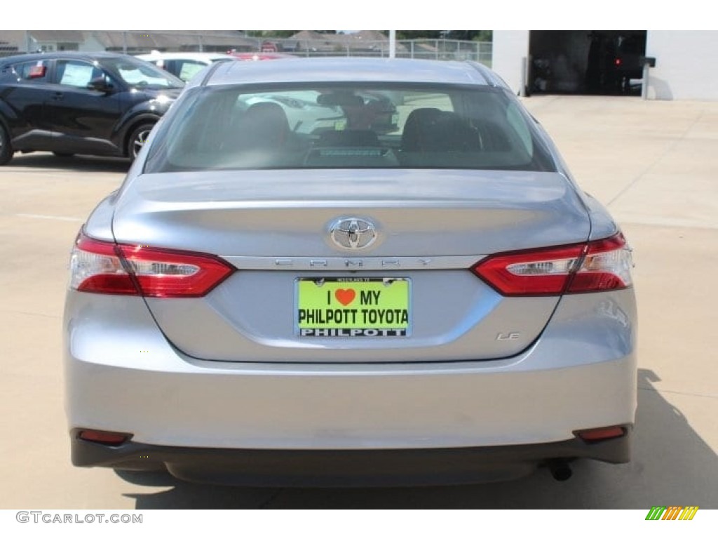 2018 Camry LE - Celestial Silver Metallic / Ash photo #7