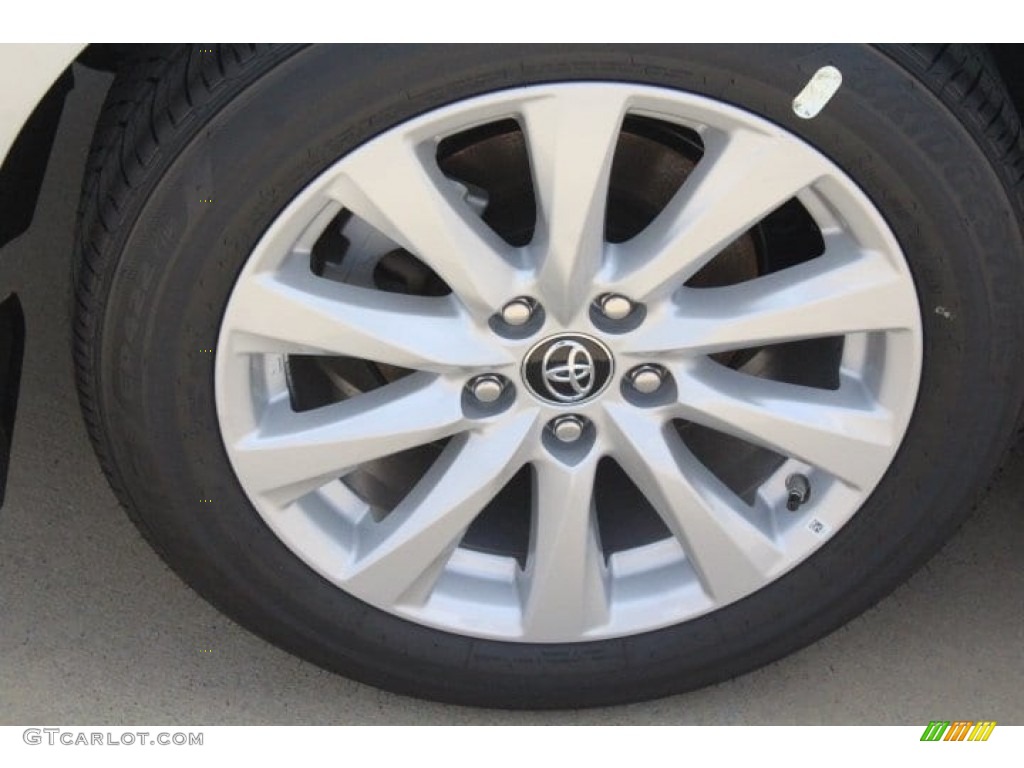 2018 Camry LE - Celestial Silver Metallic / Ash photo #9