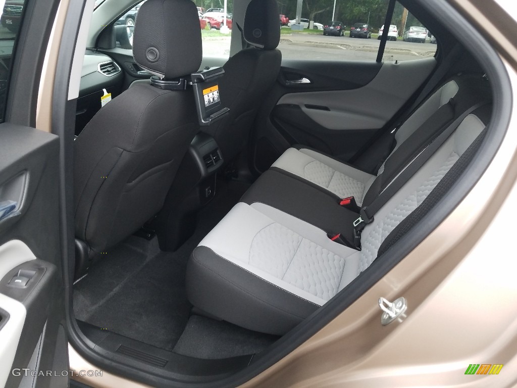 2019 Equinox LS - Sandy Ridge Metallic / Medium Ash Gray photo #8