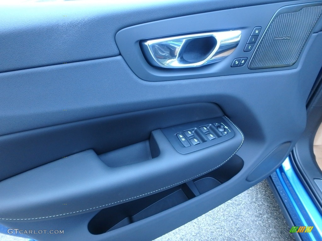 2019 Volvo XC60 T6 AWD R-Design Charcoal Door Panel Photo #129537806