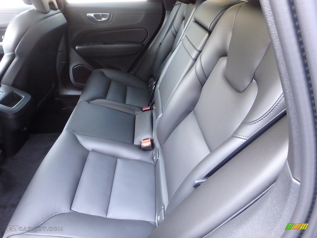 2019 Volvo XC60 T5 AWD Momentum Rear Seat Photo #129538113