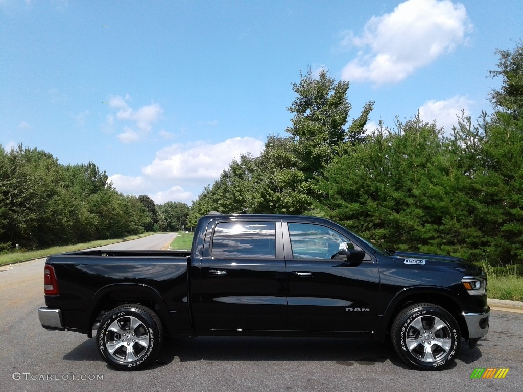 2019 1500 Laramie Crew Cab 4x4 - Diamond Black Crystal Pearl / Black photo #5