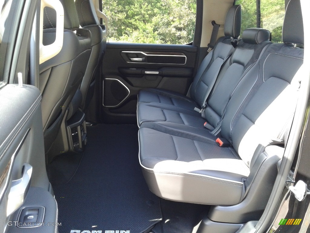 2019 1500 Laramie Crew Cab 4x4 - Diamond Black Crystal Pearl / Black photo #11