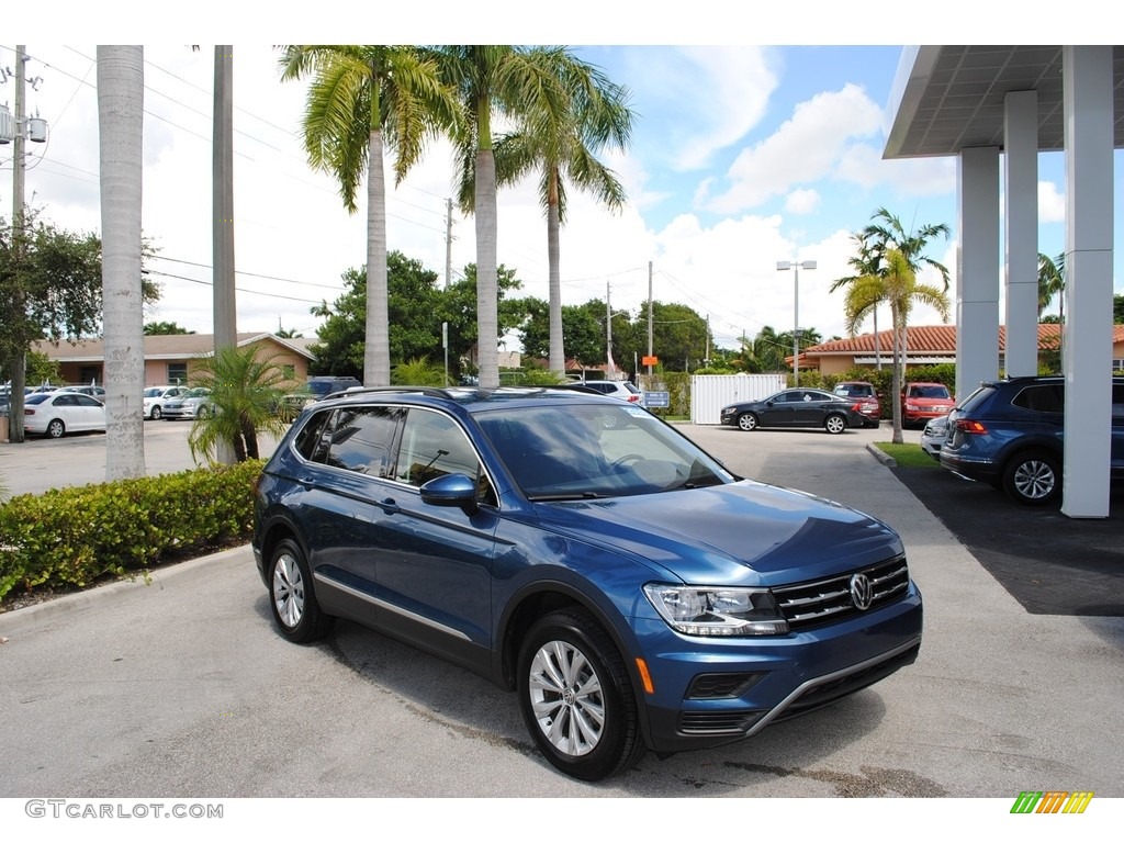 2018 Tiguan SE - Silk Blue Metallic / Titan Black photo #1