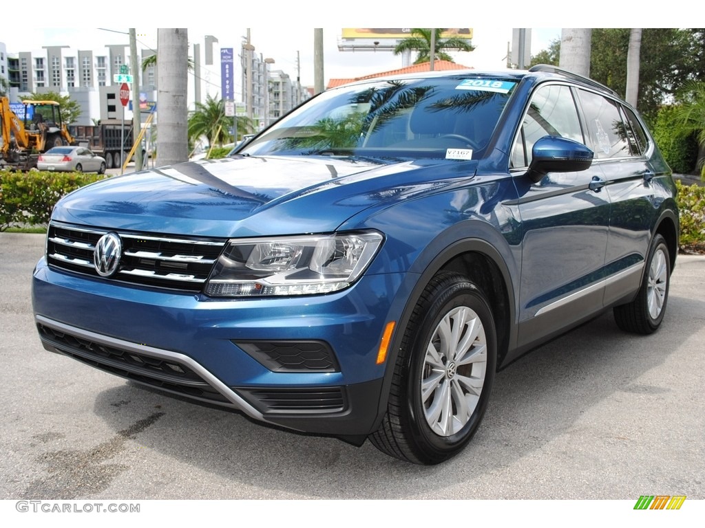 2018 Tiguan SE - Silk Blue Metallic / Titan Black photo #5