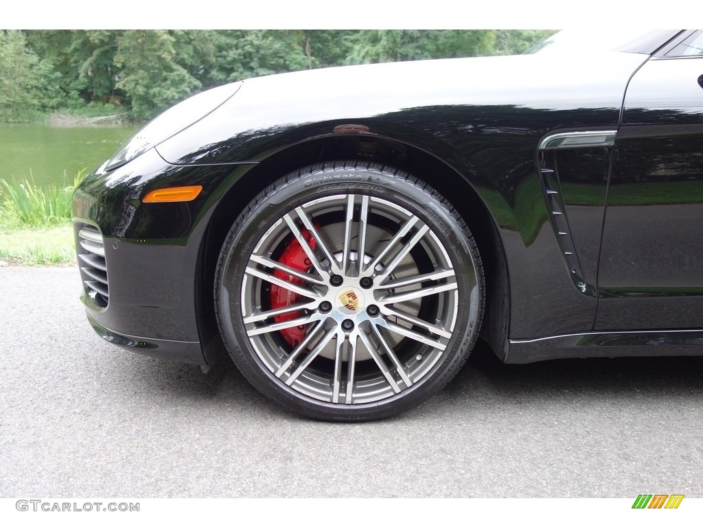 2016 Porsche Panamera Turbo Wheel Photos