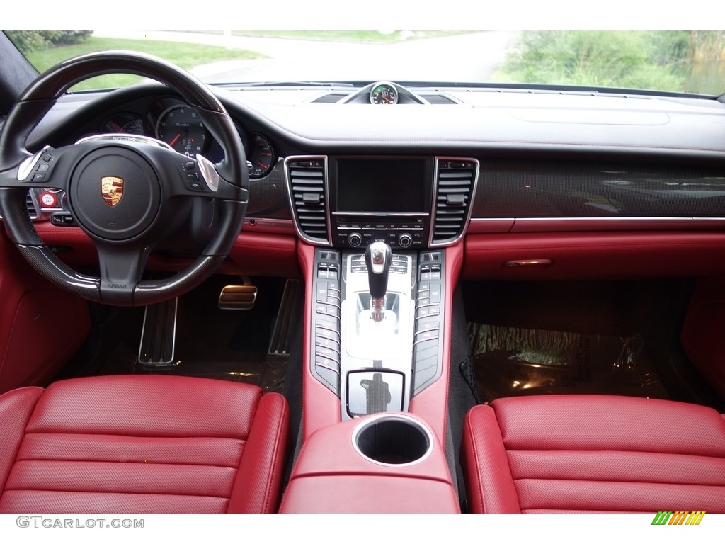 2016 Porsche Panamera Turbo Dashboard Photos