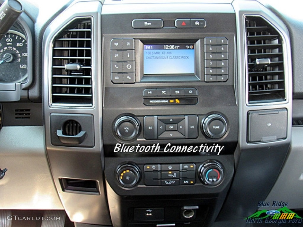 2018 F150 XLT SuperCrew - Ingot Silver / Earth Gray photo #17