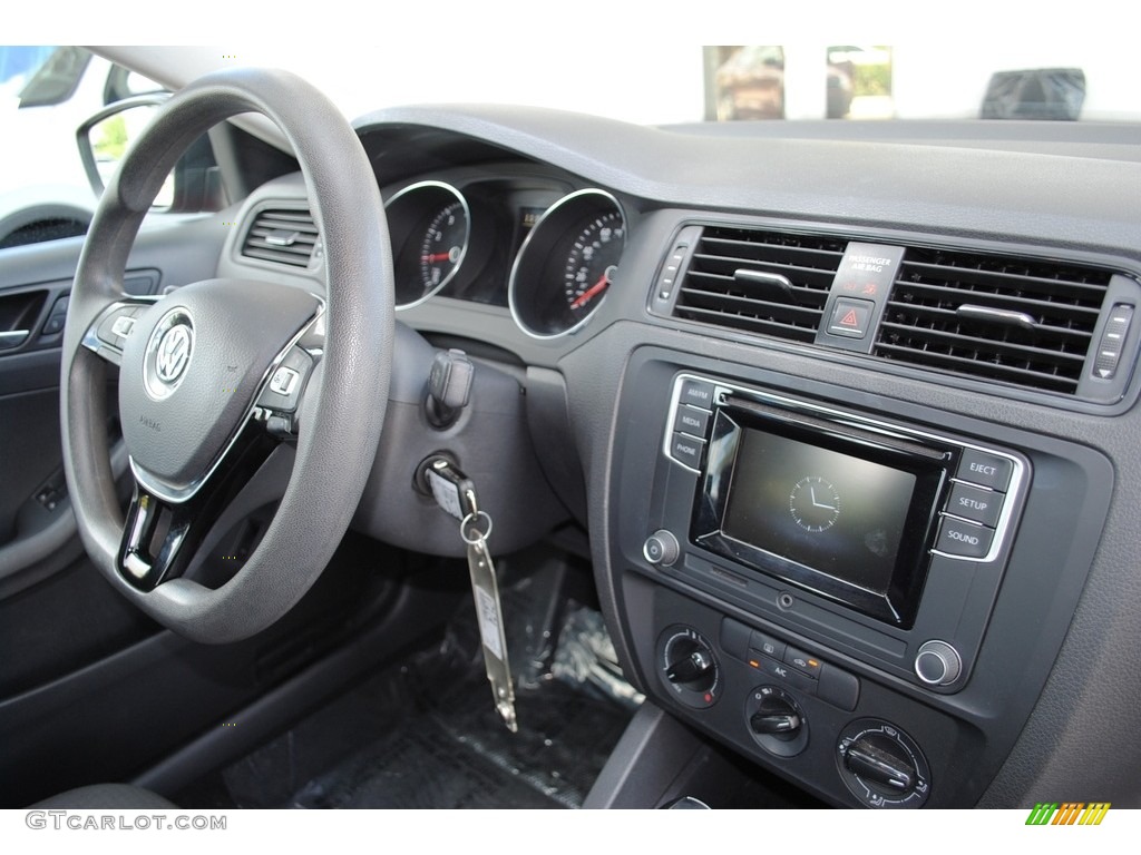 2016 Jetta S - Cardinal Red Metallic / Titan Black photo #19