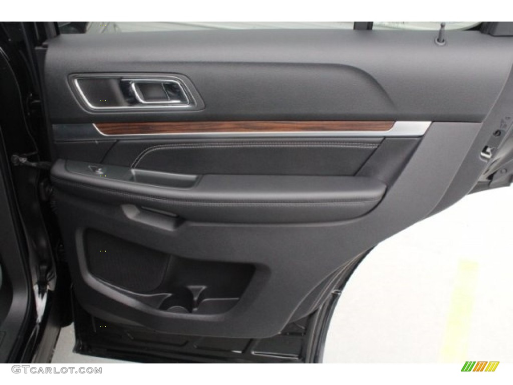 2018 Explorer Limited - Shadow Black / Ebony Black photo #31