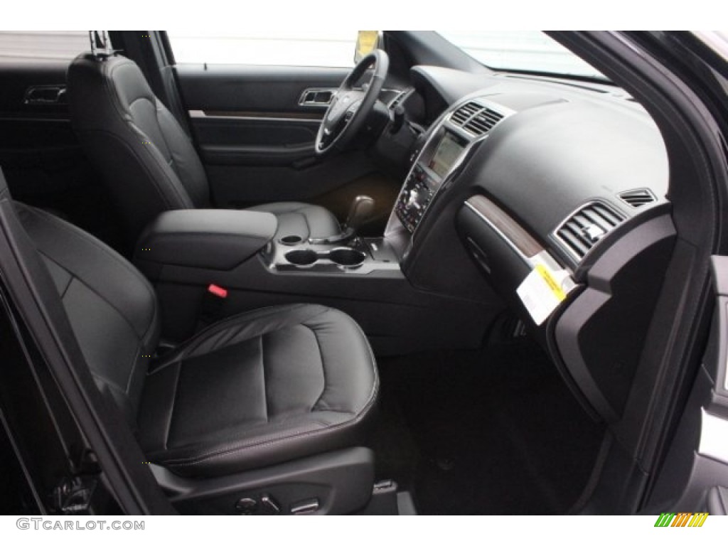 2018 Explorer Limited - Shadow Black / Ebony Black photo #36