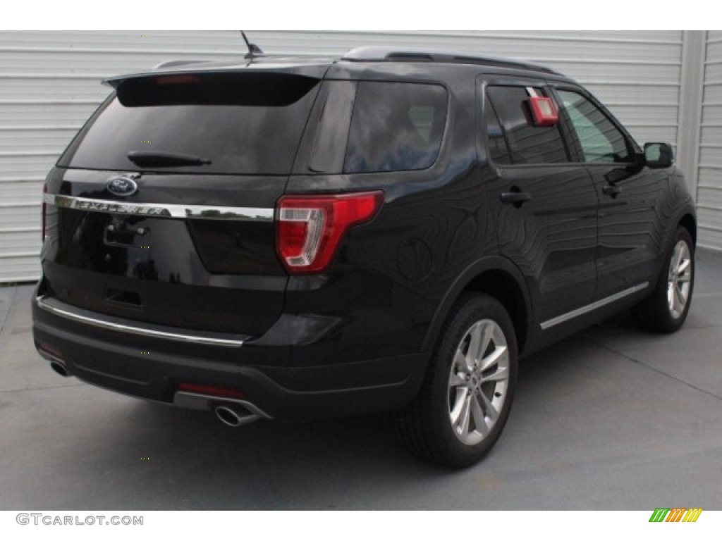 2018 Explorer XLT - Shadow Black / Ebony Black photo #9