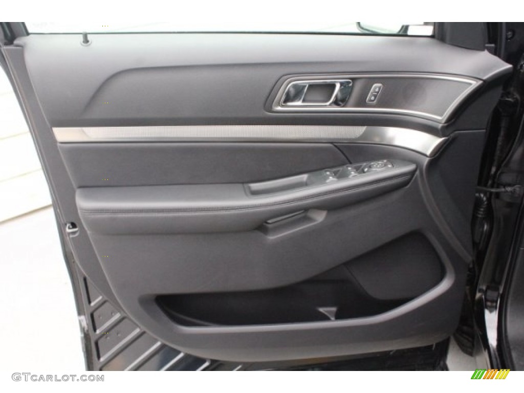 2018 Explorer XLT - Shadow Black / Ebony Black photo #12