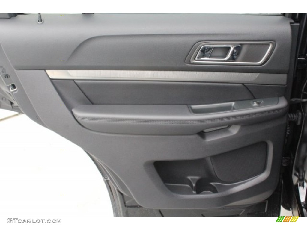 2018 Explorer XLT - Shadow Black / Ebony Black photo #24
