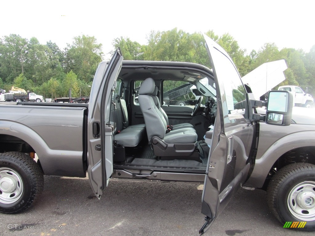 2015 F250 Super Duty XL Super Cab 4x4 - Ingot Silver / Steel photo #24