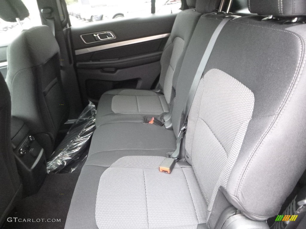 2018 Explorer XLT 4WD - White Platinum / Ebony Black photo #8
