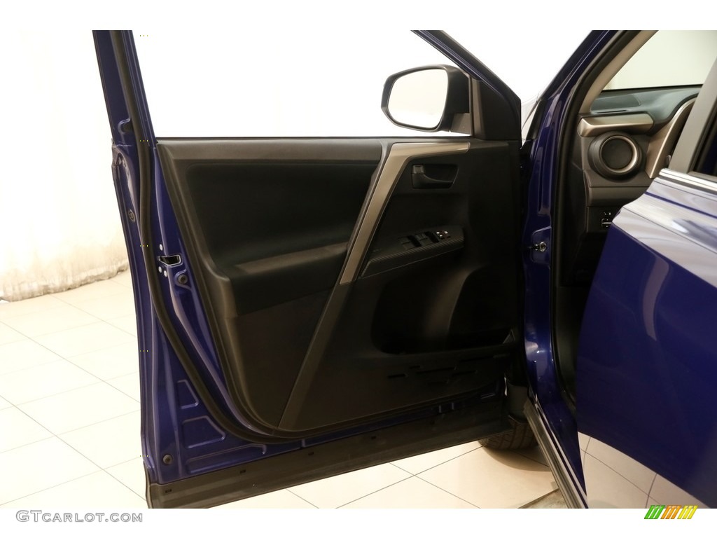 2015 RAV4 LE - Blue Crush Metallic / Black photo #4