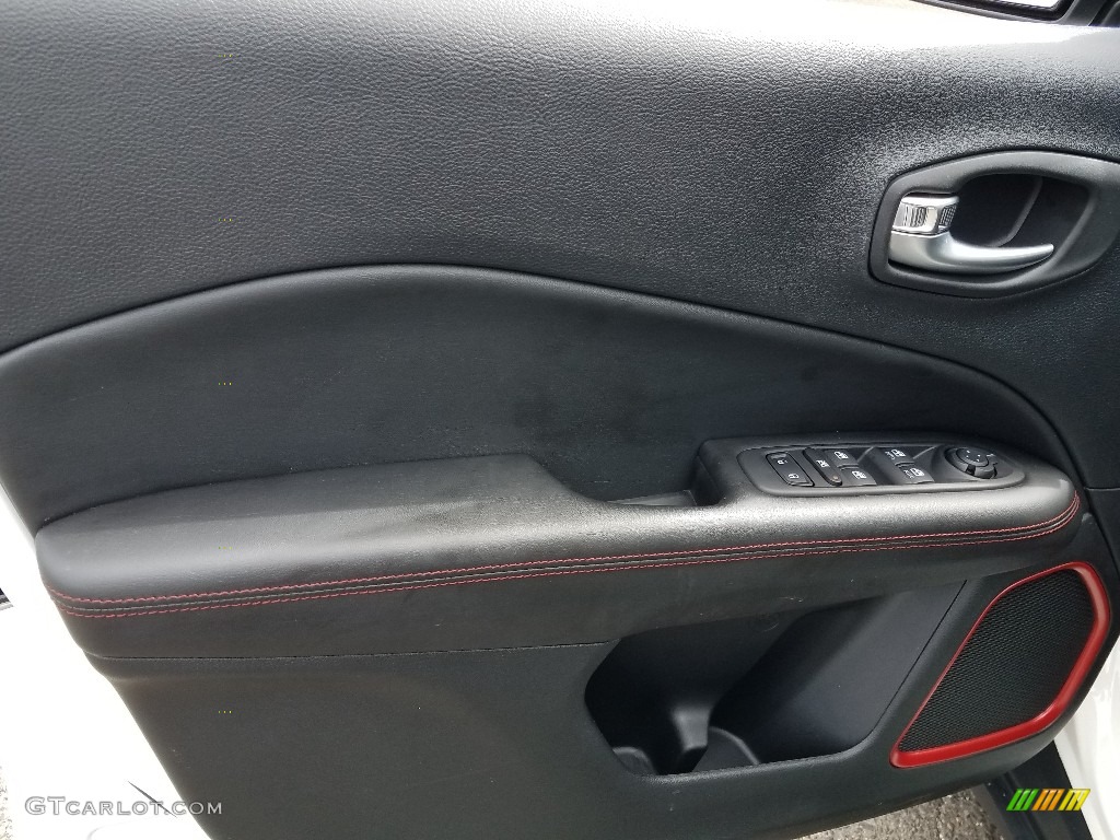 2019 Jeep Compass Trailhawk 4x4 Black/Ruby Door Panel Photo #129562464