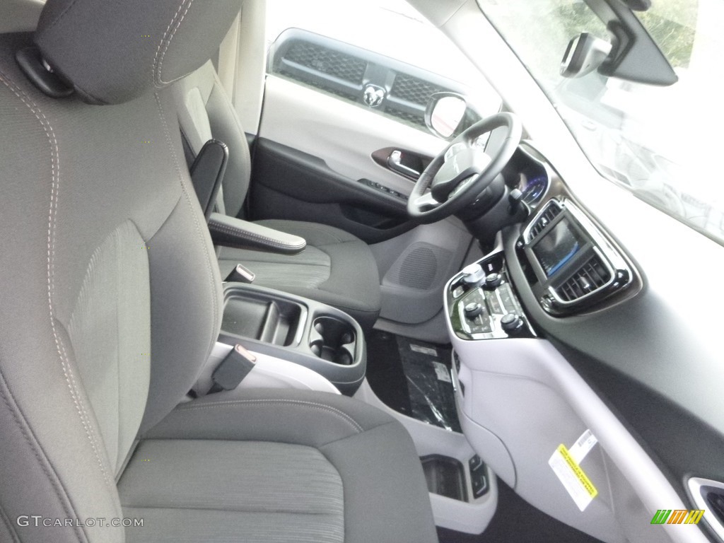 2019 Pacifica Touring Plus - Dark Cordovan Pearl / Black/Alloy photo #8