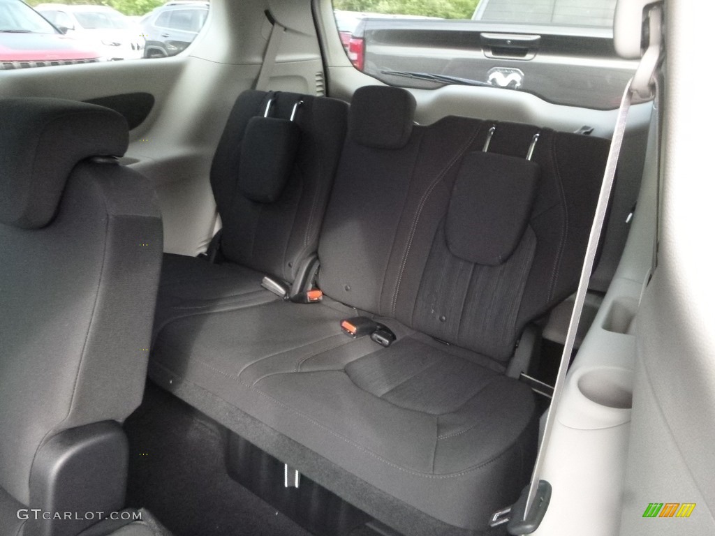 2019 Pacifica Touring Plus - Dark Cordovan Pearl / Black/Alloy photo #10