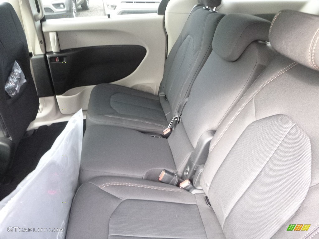 2019 Pacifica Touring Plus - Dark Cordovan Pearl / Black/Alloy photo #11