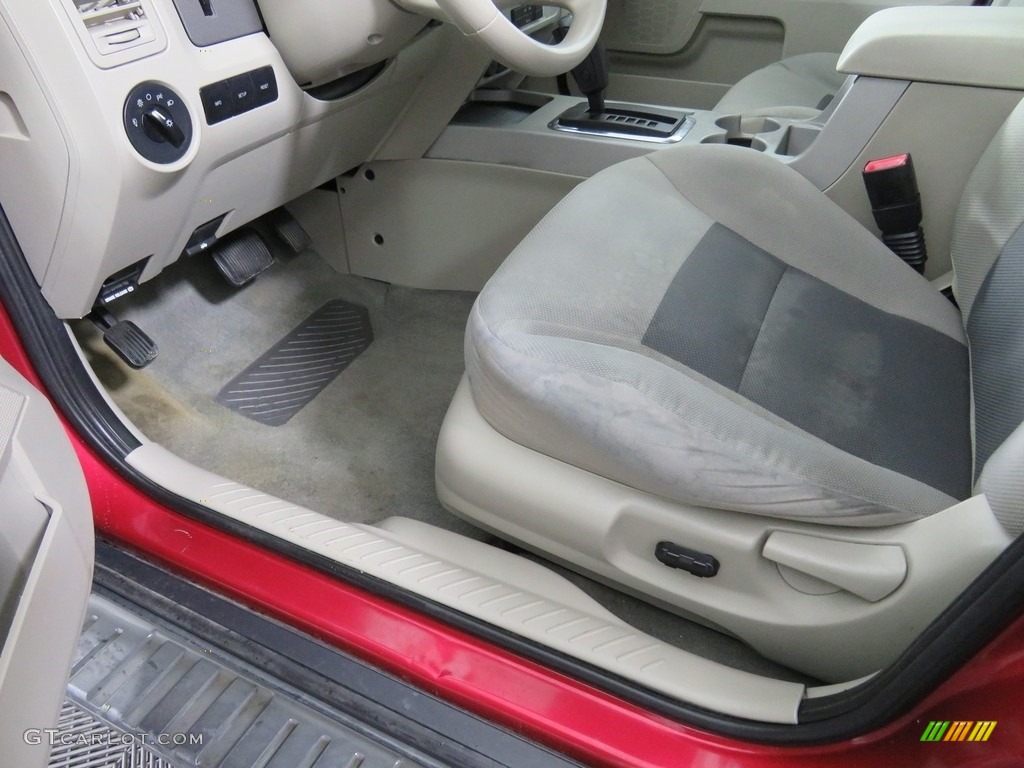 2008 Escape XLT V6 4WD - Redfire Metallic / Stone photo #18