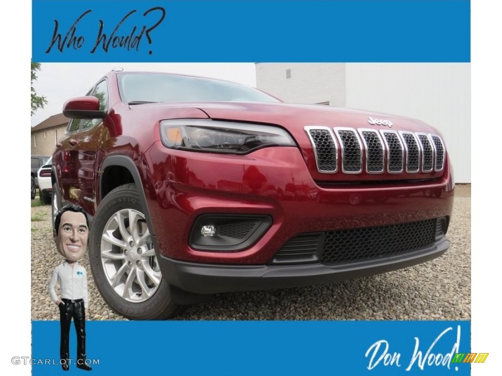 2019 Cherokee Latitude 4x4 - Velvet Red Pearl / Black photo #1