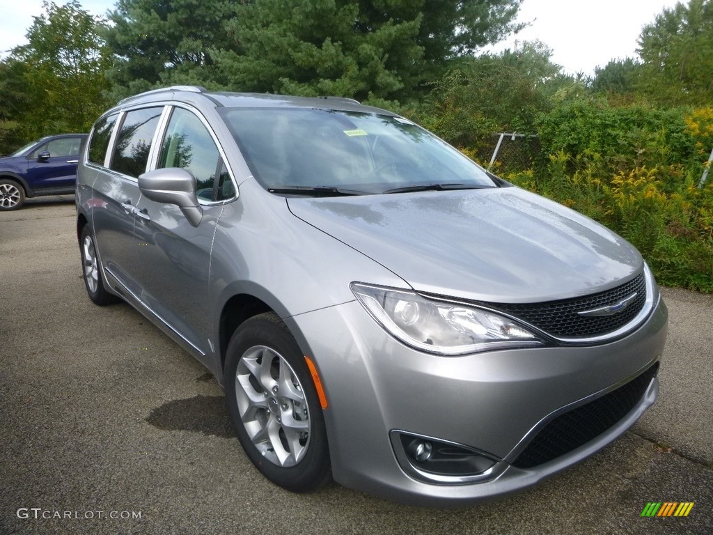 Billet Silver Metallic 2019 Chrysler Pacifica Touring L Exterior Photo #129563931