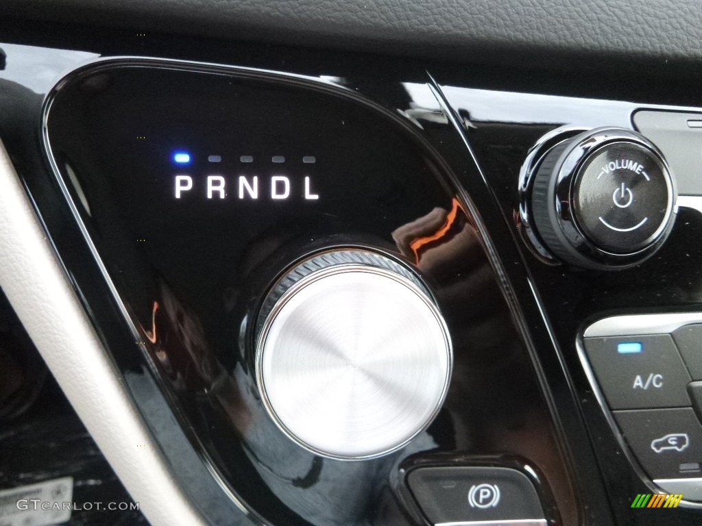 2019 Chrysler Pacifica Touring L 9 Speed Automatic Transmission Photo #129564150