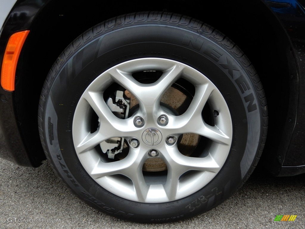 2019 Chrysler Pacifica Touring Plus Wheel Photos
