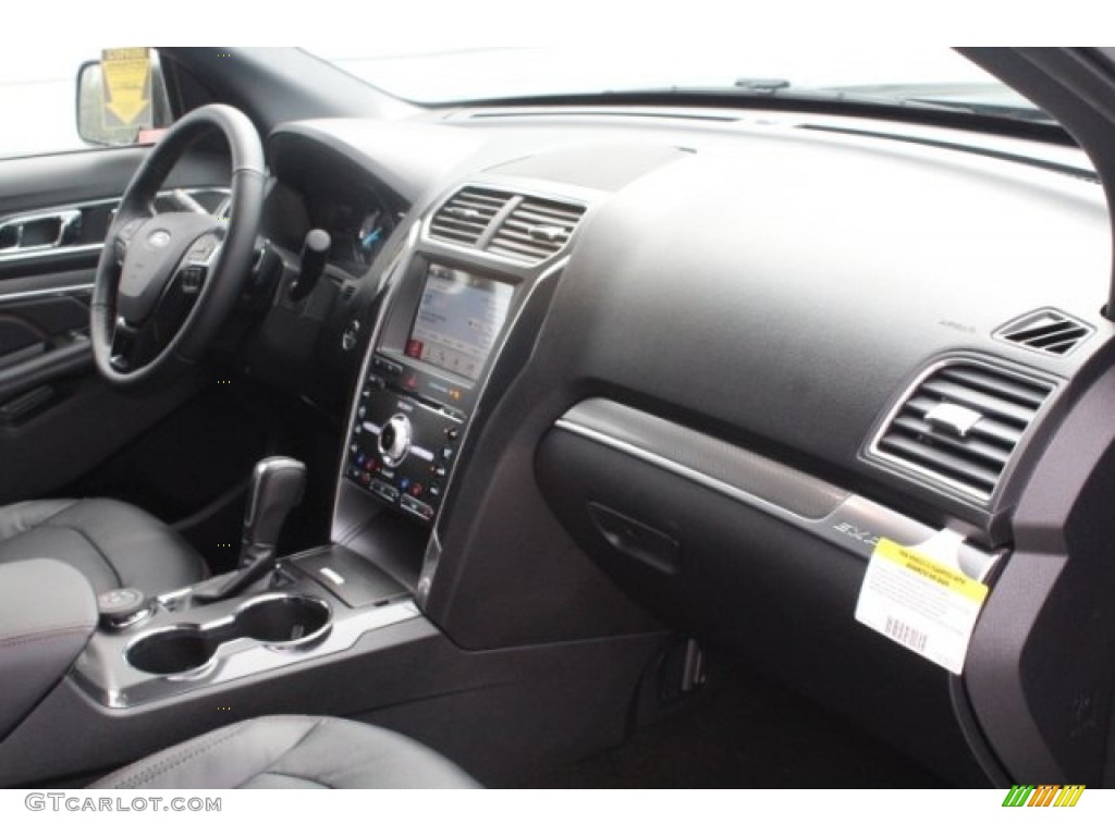 2018 Explorer Sport 4WD - Shadow Black / Ebony Black photo #33