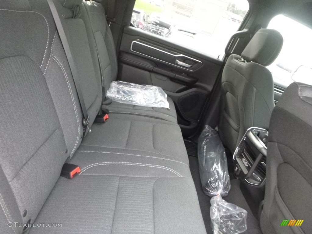 2019 1500 Big Horn Crew Cab 4x4 - Bright White / Black/Diesel Gray photo #12