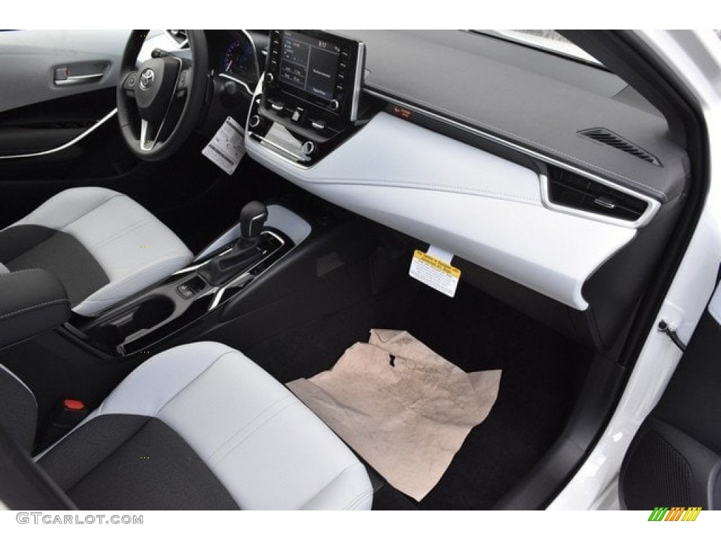 2019 Toyota Corolla Hatchback SE Moonstone Dashboard Photo #129582657