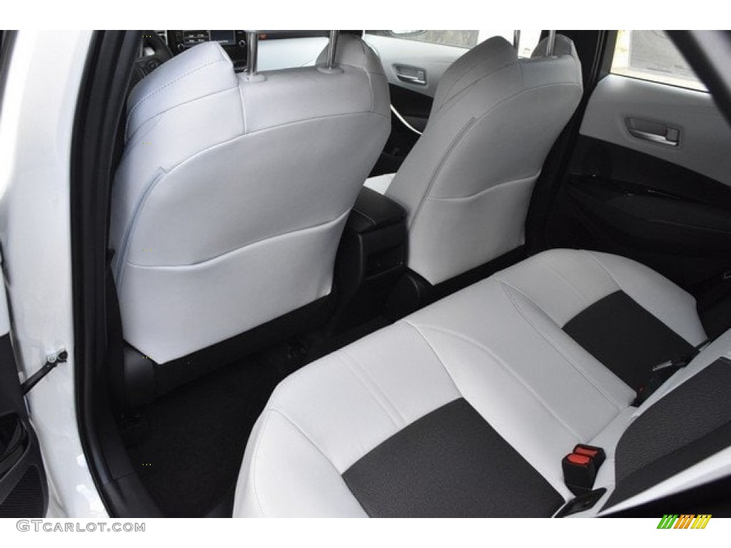 Moonstone Interior 2019 Toyota Corolla Hatchback SE Photo #129582723