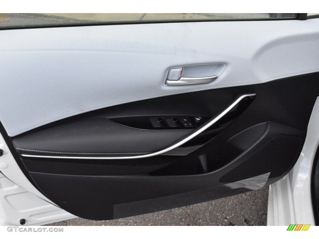 2019 Toyota Corolla Hatchback SE Moonstone Door Panel Photo #129582837