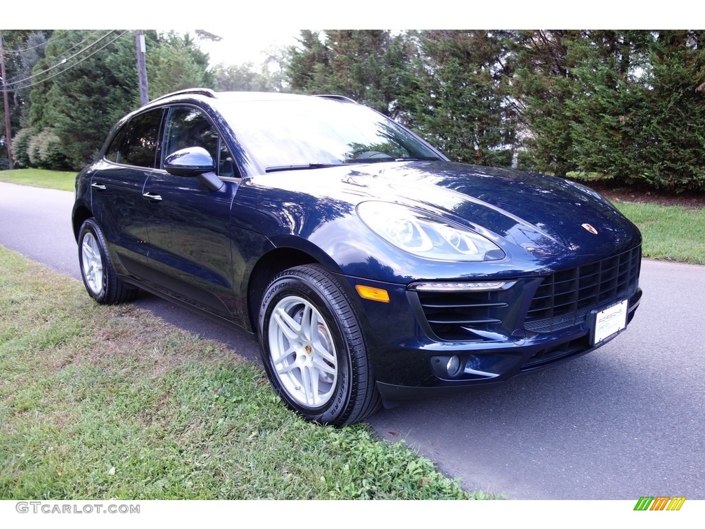 2018 Macan  - Night Blue Metallic / Black photo #8