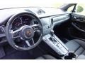 White - Macan Turbo Photo No. 10