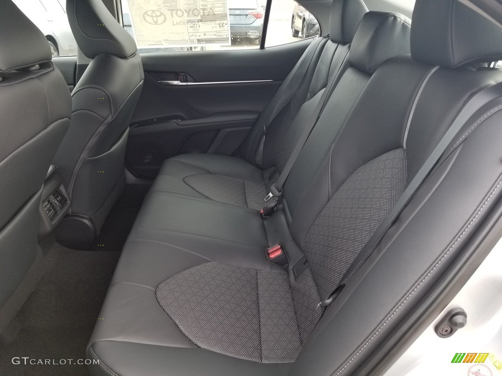 2019 Camry XSE - Celestial Silver Metallic / Black photo #4