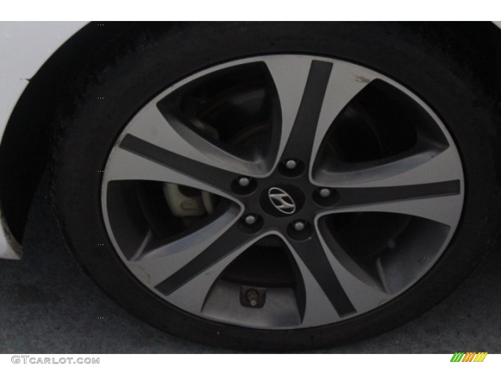 2013 Elantra Coupe SE - Monaco White / Gray photo #5
