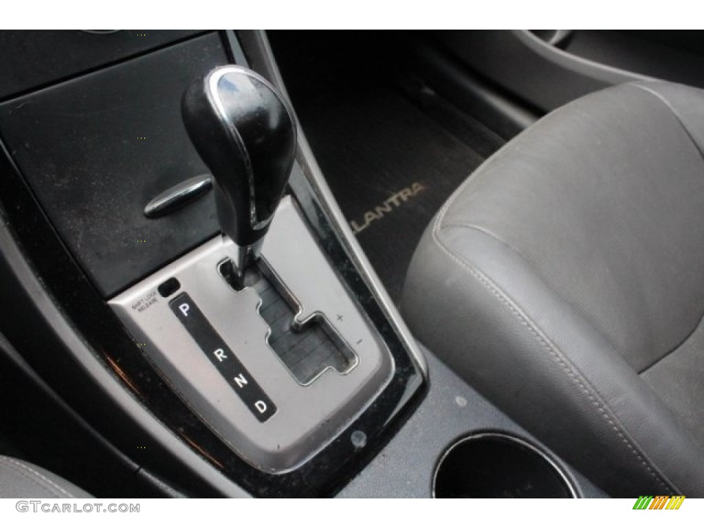 2013 Elantra Coupe SE - Monaco White / Gray photo #22