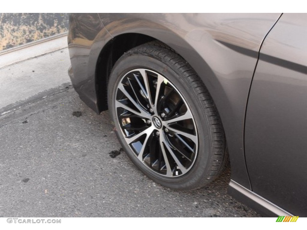 2019 Camry SE - Predawn Gray Mica / Ash photo #32