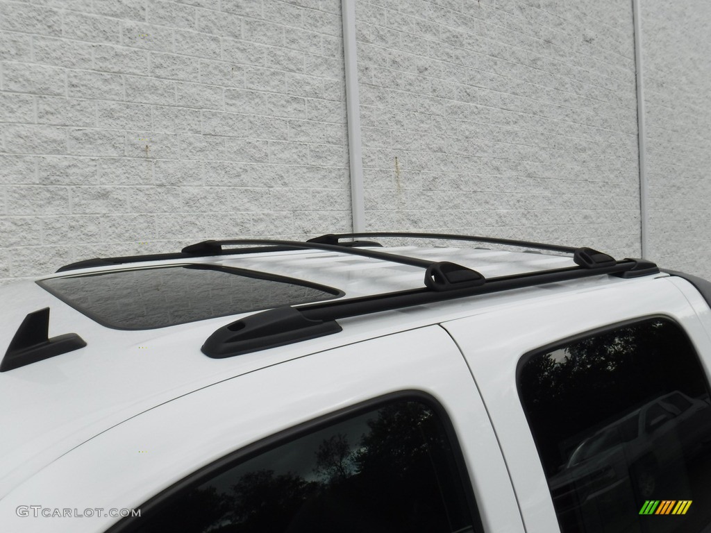 2011 Avalanche LT 4x4 - Summit White / Ebony photo #7