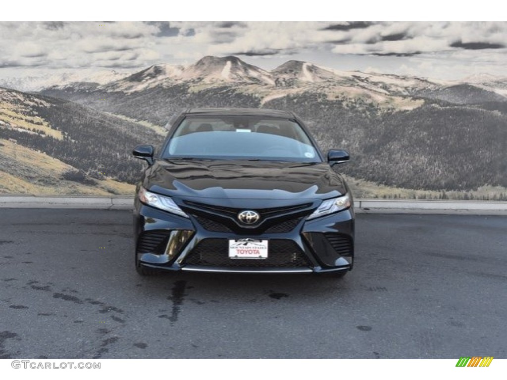 2019 Camry XSE - Midnight Black Metallic / Black photo #2