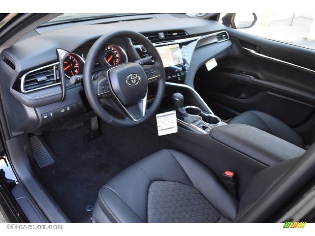 Black Interior 2019 Toyota Camry Xse Photo 129602179