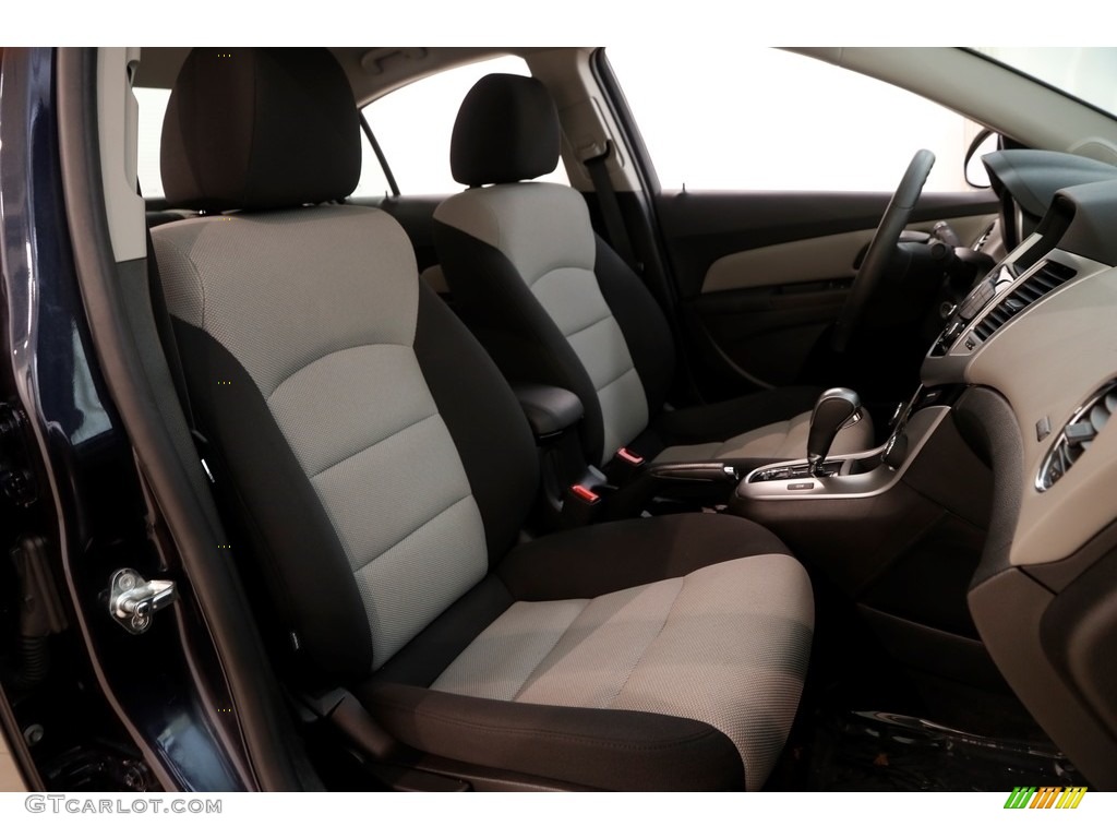 2016 Cruze Limited LS - Blue Ray Metallic / Jet Black/Medium Titanium photo #11