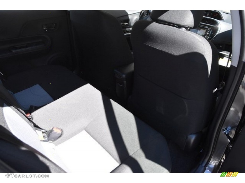 2019 Prius c LE - Magnetic Gray Metallic / Gray/Black Two Tone photo #16