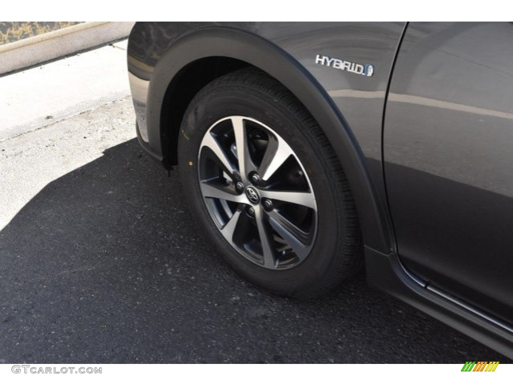 2019 Toyota Prius c LE Wheel Photo #129608482