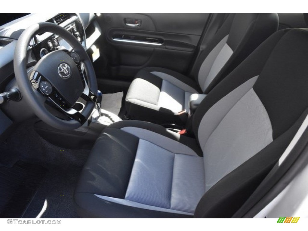 2019 Prius c LE - Classic Silver Metallic / Gray/Black Two Tone photo #6